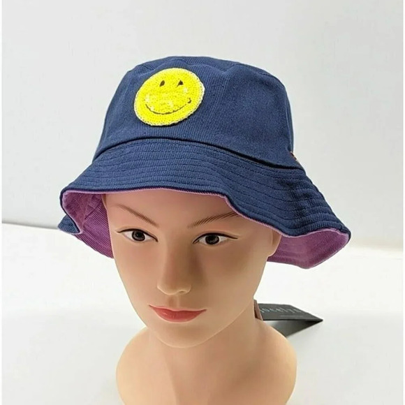 Jocelyn Women's Sequined Smiley Patch Bucket Hat in Navy O/S (MSRP $65) - Picture 6 of 7
